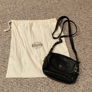 Fossil Crossbody 🖤